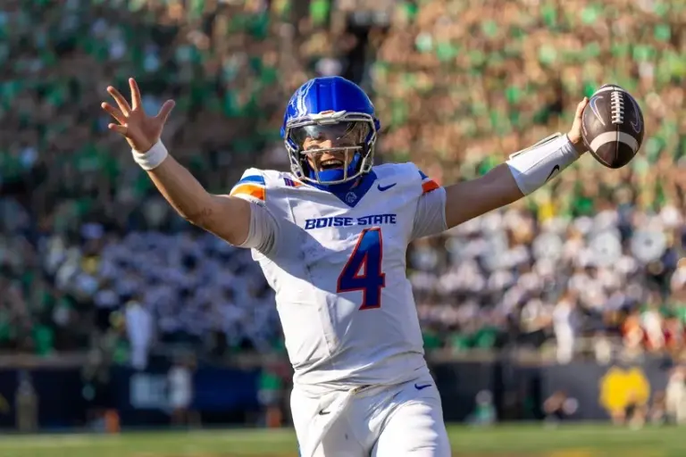 Boise State beats UNLV to claim Mountain West title.