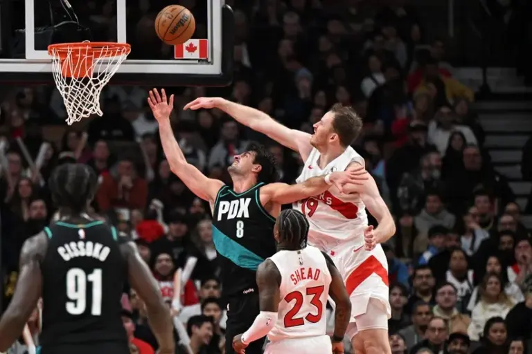 Toronto Raptors beat Portland Trail Blazers.