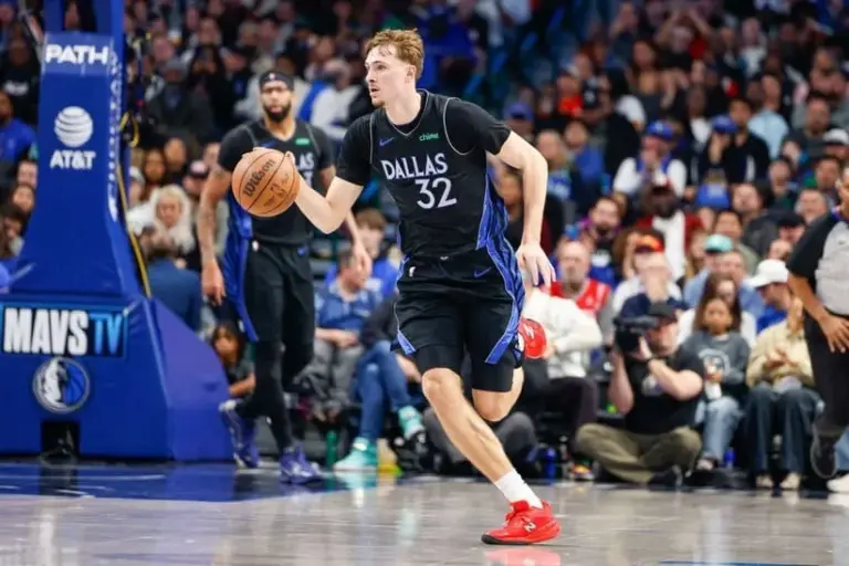 Mavericks knock off Nets.