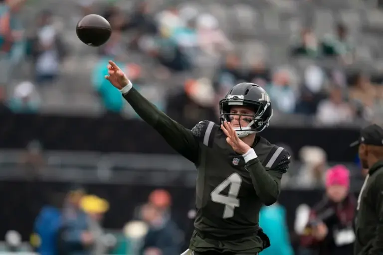 Brady Cook will start for the New York Jets on Sunday.