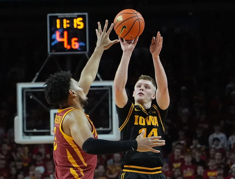 Iowa State beats Iowa.