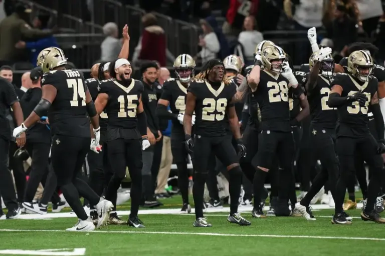 New Orleans Saints beat Carolina Panthers.