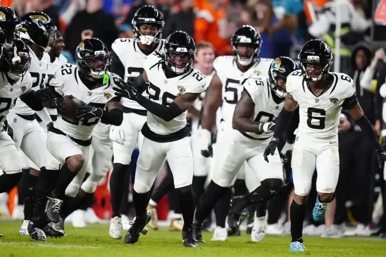 Jacksonville Jaguars beat Denver Broncos.