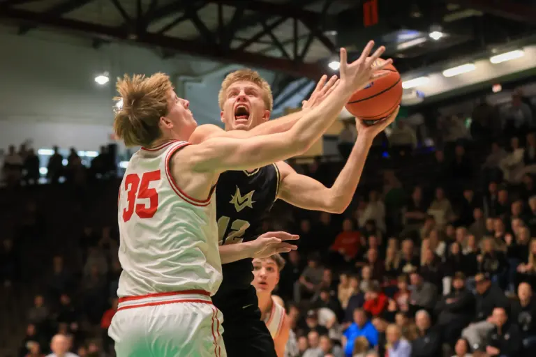 Purdue; Mt. Vernon Marauders Luke Ertel (12) drives in for a shot as the Crown Point Bulldogs battled the Mt. Vernon Marauders in the Henry Community Health Boys’ Hall of Fame Classic Championship Game, Dec 23, 2025; New Castle, IN, at New Castle Fieldhouse.