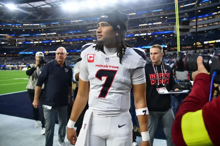 Houston Texans beat Los Angeles Chargers.