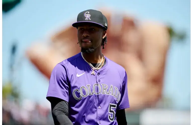 Yankees RP Angel Chivilli walks to the dugout after the fifth inning against the San Francisco Giants