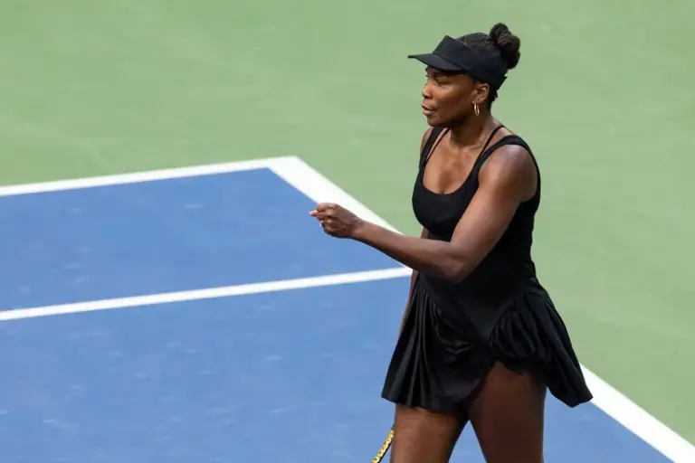 Venus Williams will play in the Australian Open.