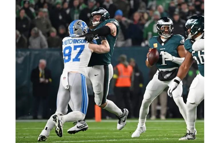 Eagles Lane Johnson blocking Detroit Lions Aidan Hutchinson
