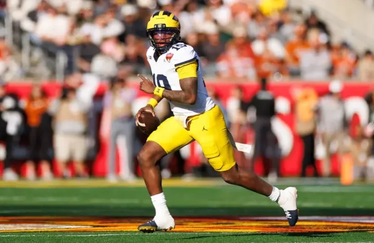 Bryce Underwood will return to Michigan.