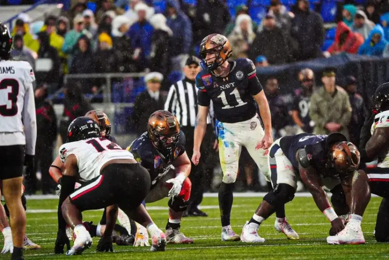 Navy dominates Liberty Bowl/