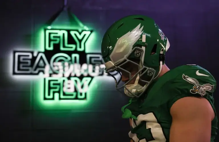 Cooper DeJean-Nikki Bella dating.