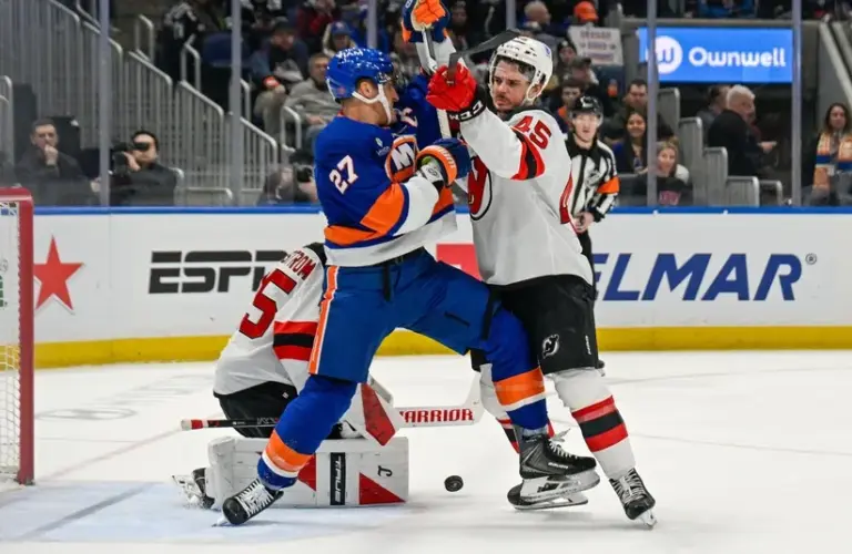 Devils embarrassed by Islanders.