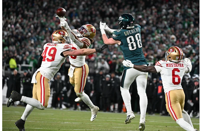 49ers linebacker Eric Kendricks game-winning pass breakup vs Eagles