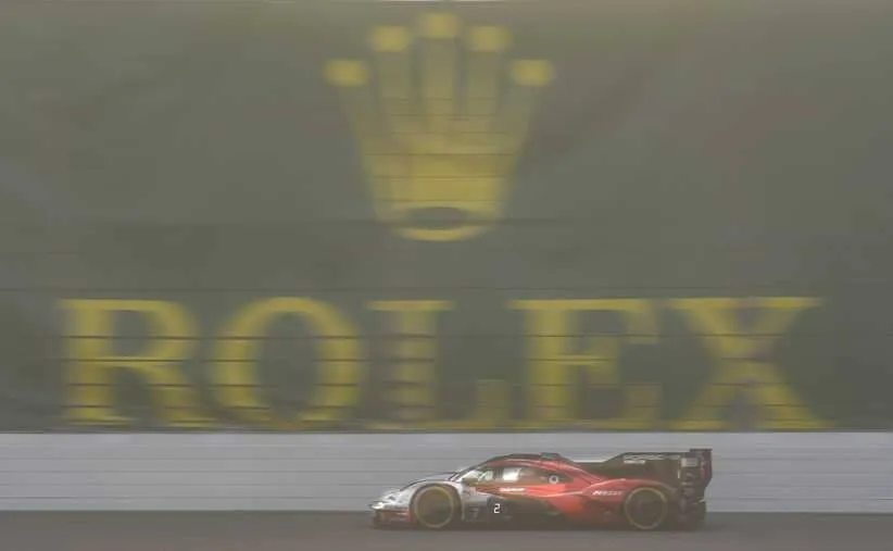 The No. 7 Penske Porsche speeds through the chicane during the Rolex 24 Sunday, Jan. 25, 2026 at Daytona International Speedway.