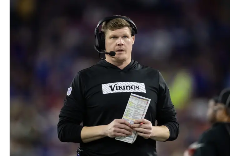 New Eagles O-Line coach Chris Kuper in the Wild-Card Round last year vs Rams