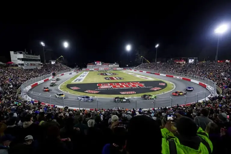 Feb 2, 2025; WInston-Salem, North Carolina, USA; Cars make pace laps before the last change qualifying race for the Clash at Bowman Gray at Bowman Gray Stadium.