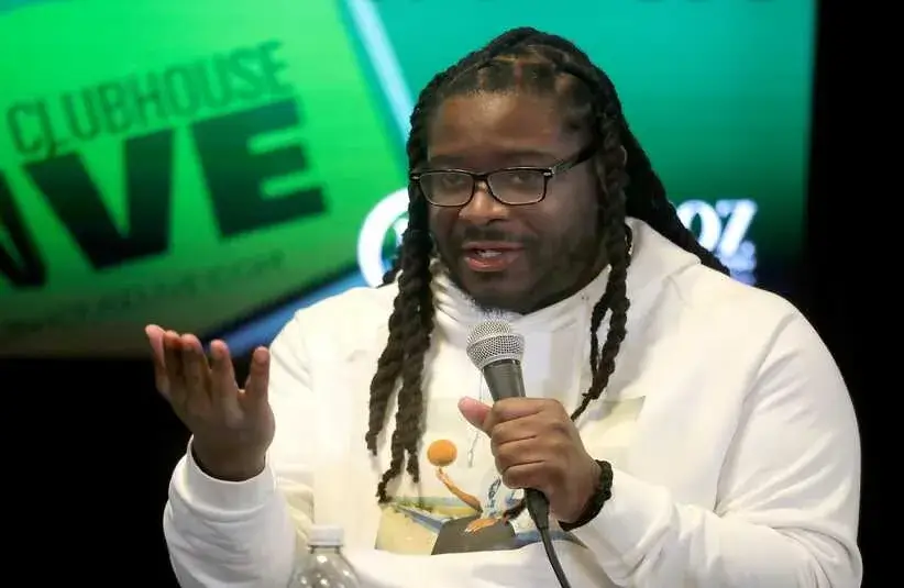 Eddie Lacy Being Interviewed At Clubhouse Live