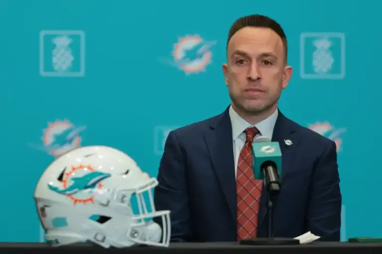 Miami Dolphins head coach Jeff Hafley chooses Sean Duggan as his new DC