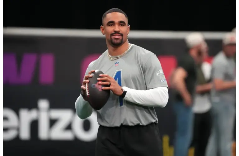 Jalen Hurts at the 2026 Pro Bowl Practice