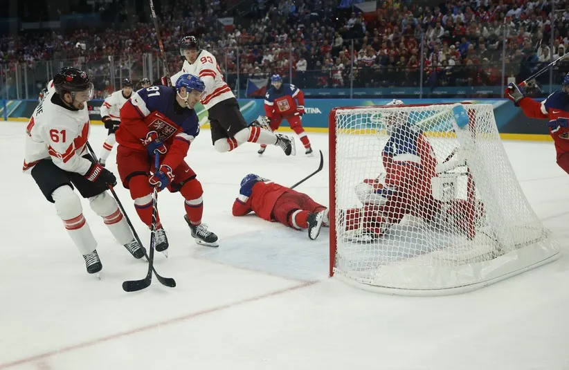Team Canada forward Mark Stone (61) scores a goal