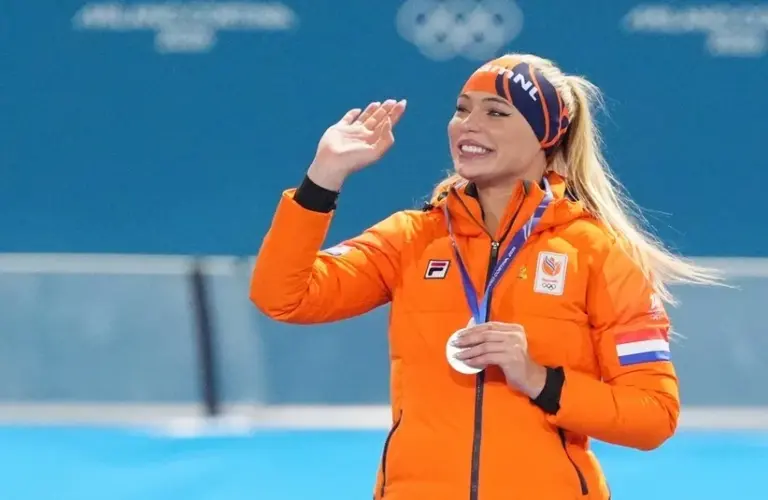 Leerdam with her medal