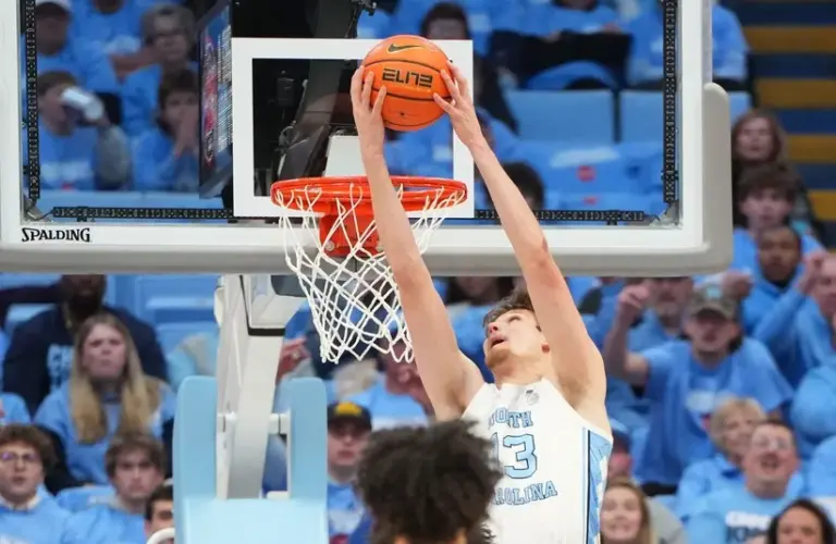 North Carolina Tar Heels center Henri Veesaar (13) scores in the first half