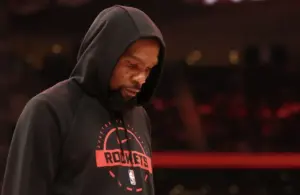 Durant looking at the floor