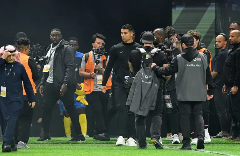 Cristiano Ronaldo walking to the pitch