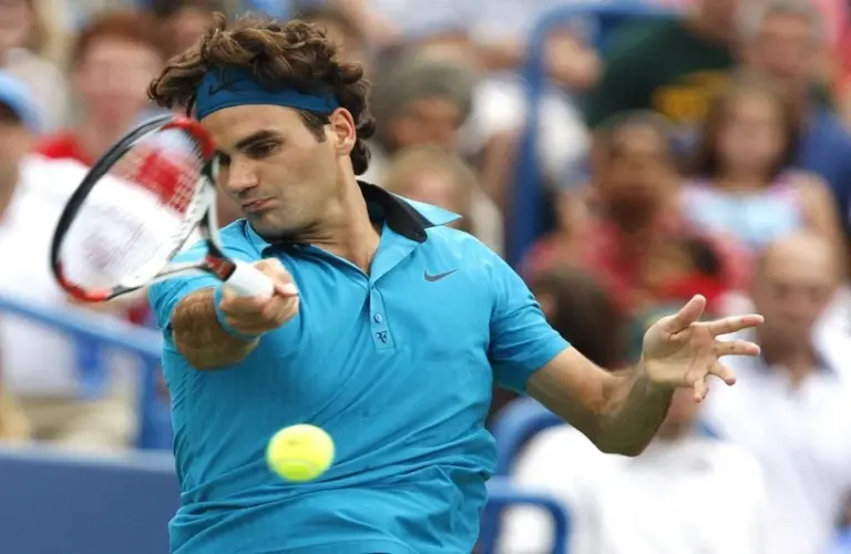 Federer hitting a forehand