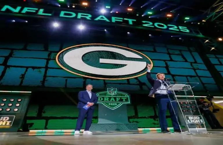 Green Bay Packers President and CEO Mark Murphy announces the Packers’ selection of wide receiver Matthew Golden with the 23rd pick during the first round of the 2025 NFL Draft