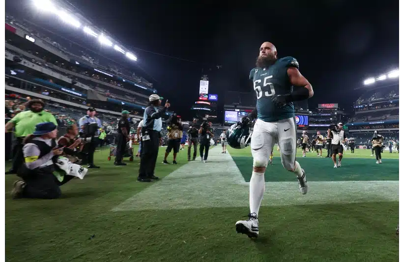 Lane Johnson running off the field after 2025 season opener