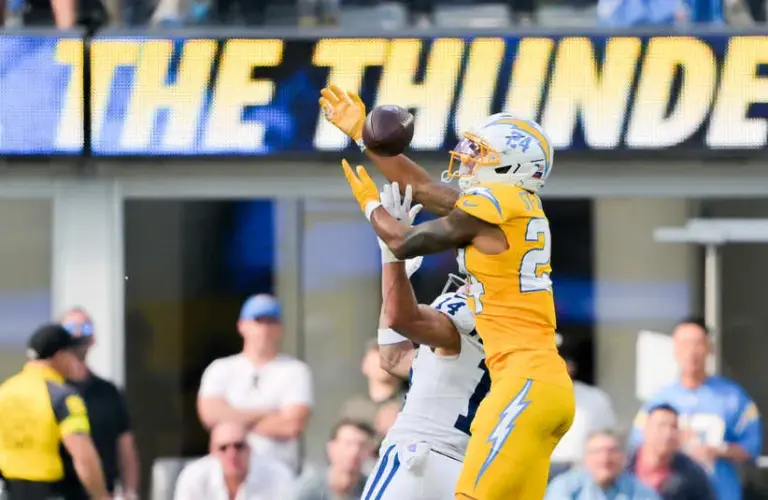 Los Angeles Chargers cornerback Benjamin St-Juste (24) breaks up a pass, Green Bay Packers