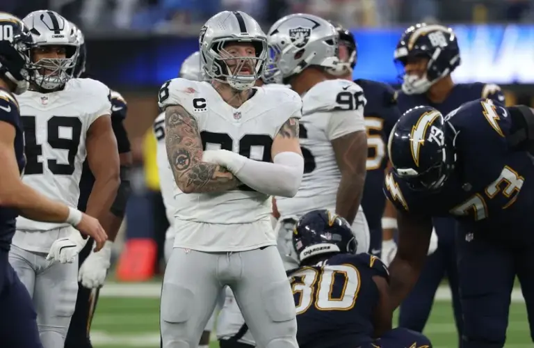 Las Vegas Raiders defensive end Maxx Crosby (98) reacts