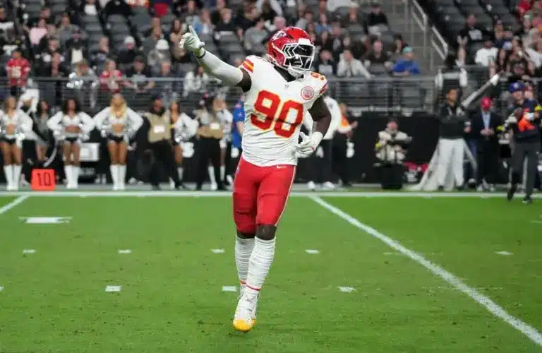 Kansas City Chiefs defensive end Charles Omenihu (90) celebrates
