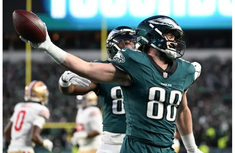 Dallas Goedert celebrates touchdown vs 49ers in Wild Card Round