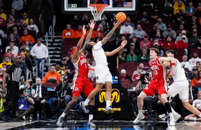 Michigan against Ohio State in the TIAA Big Ten Quaterfinal.