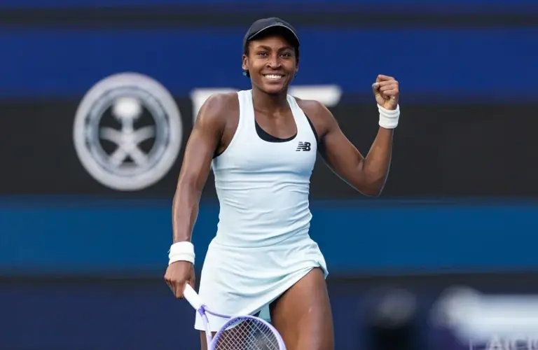Gauff clinches her fist in Miami