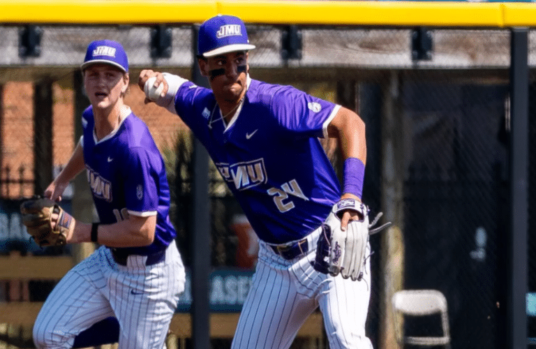 Coastal Carolina defeats Jame Madison 10-0.