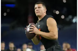 Diego Pavia throwing the football