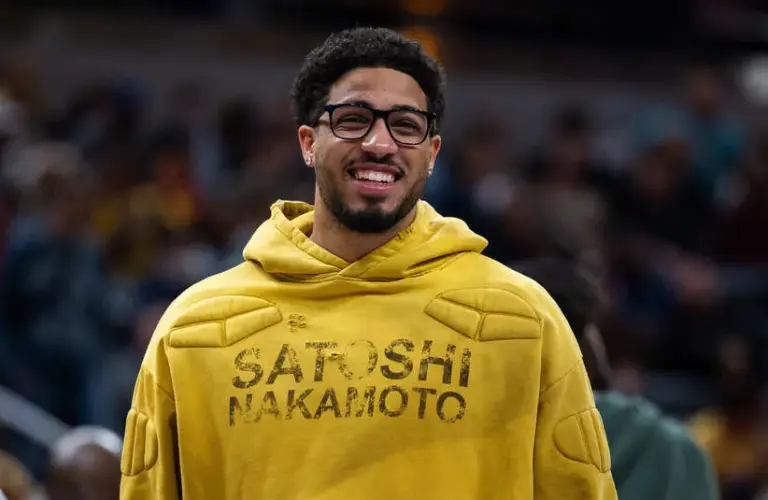 sIndiana Pacers guard Tyrese Haliburton (0) in the second half.
