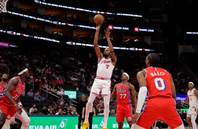 Houston Rockets forward Kevin Durant (7) shoots against the Philadelphia 76ers.