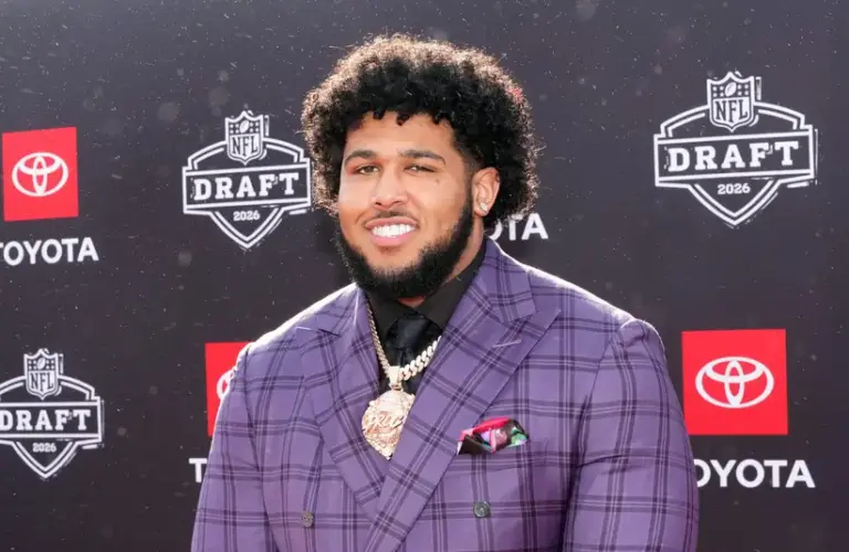 Dolphins Draft Kadyn Proctor at No. 12 in the 2026 NFL Draft