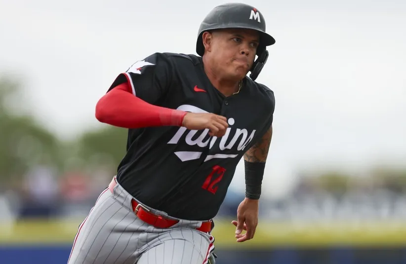 Minnesota Twins designated hitter Gio Urshela (12) rounds third base