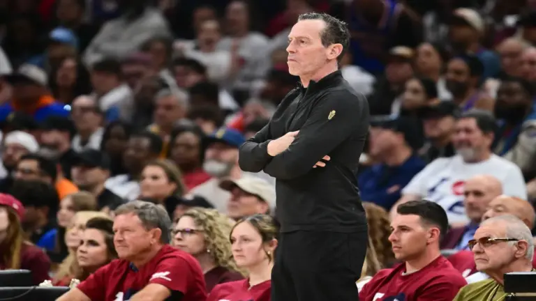 Cleveland Cavaliers head coach Kenny Atkinson looks on during the third quarter.