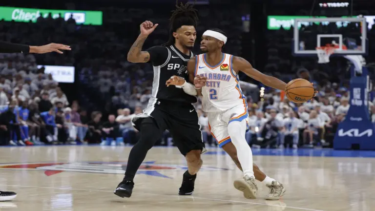 Oklahoma City Thunder guard Shai Gilgeous-Alexander (2) drives.