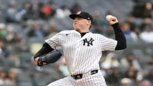 May 24, 2026; Bronx, New York, USA; New York Yankees pitcher Ryan Weathers (40) pitches against the Tampa Bay Rays during the second inning at Yankee Stadium.