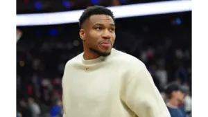 Giannis on the court