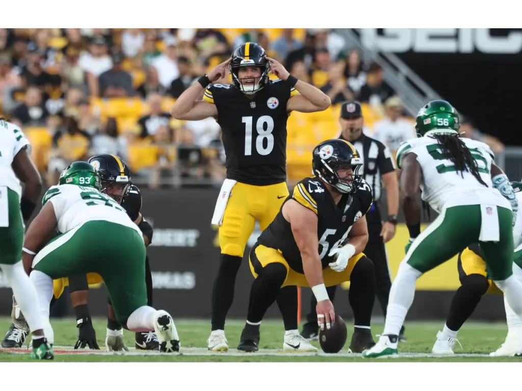 Aug 21, 2026; Pittsburgh, Pennsylvania, USA; Pittsburgh Steelers quarterback Will Howard (18) calls an audible at the line of scrimmage against the New York Jets during the second quarter at Acrisure Stadium. Mandatory Credit: Charles LeClaire-Imagn Images