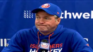 Patrick Roy fired as Islanders head coach