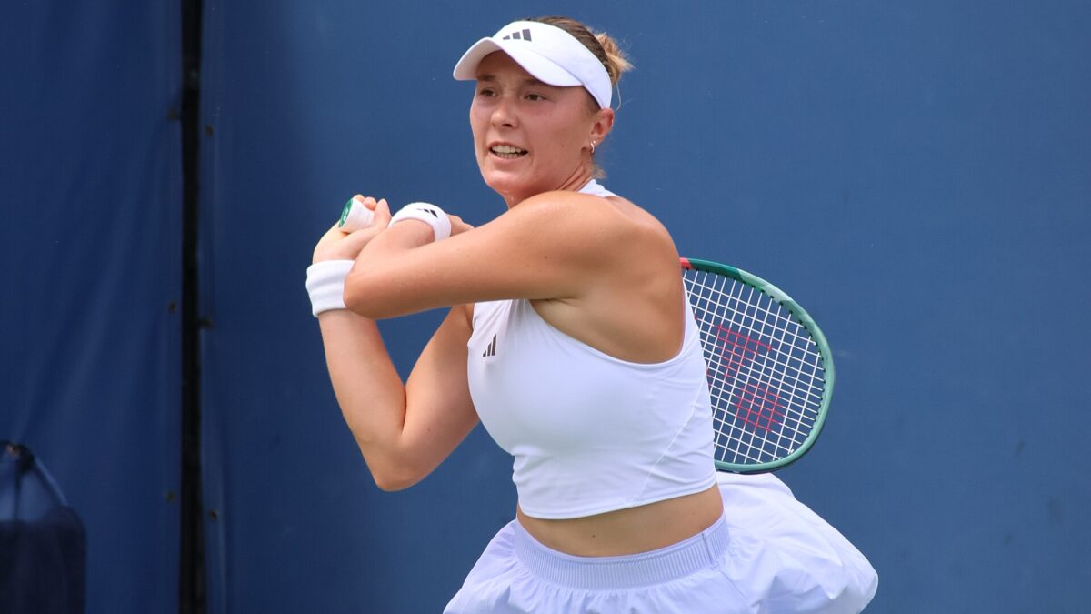 Alina Charaeva hitting a forehand at the 2026 US Open